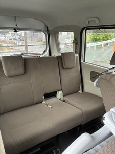 後部座席（ご家族も一緒にご乗車できます）